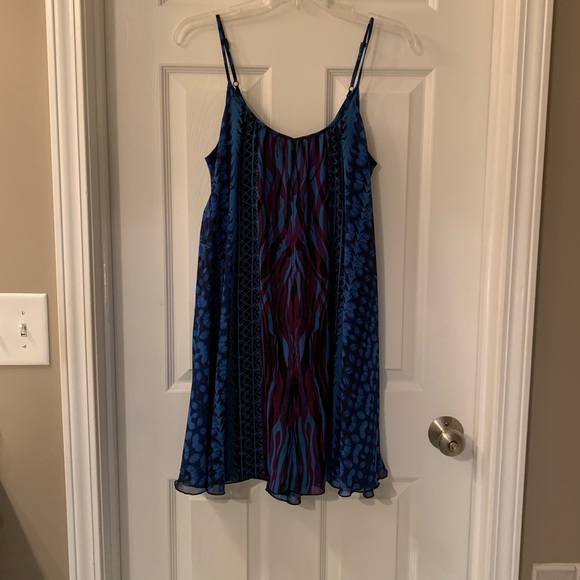 Beautiful Express dress - Picture 4 of 8